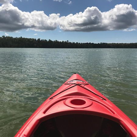 Lakefront Hope Lodge Miller Lake Kültér fotó
