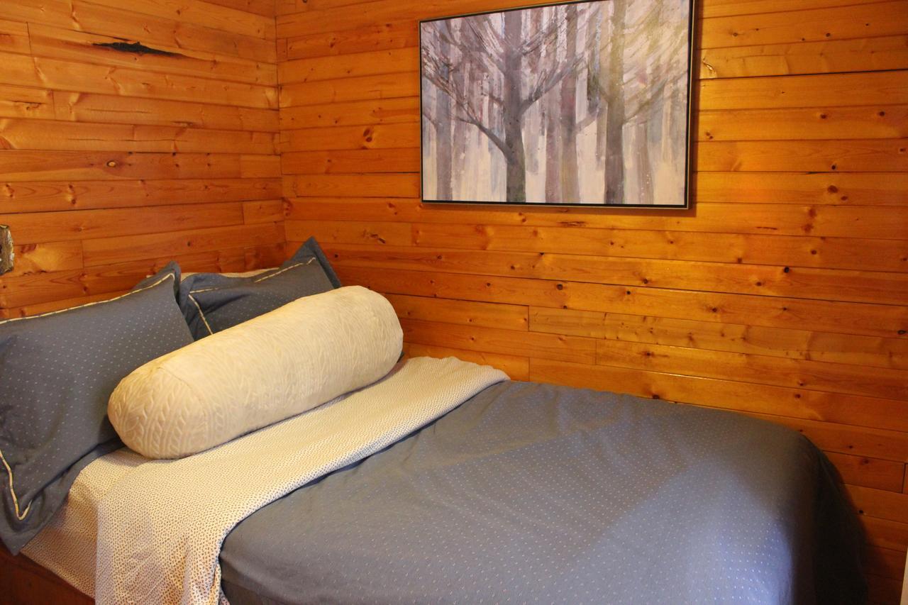 Lakefront Hope Lodge Miller Lake Kültér fotó