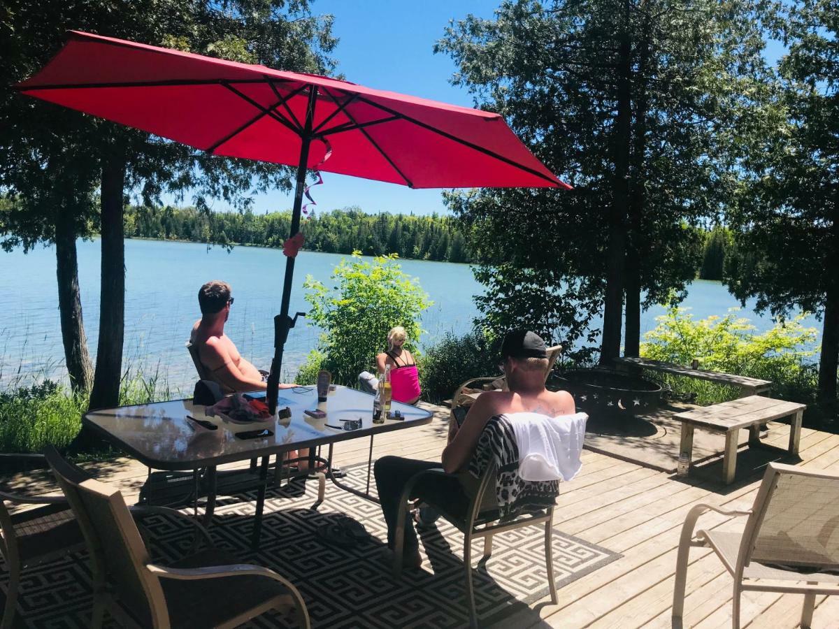 Lakefront Hope Lodge Miller Lake Kültér fotó
